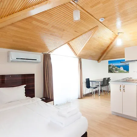 Apart Otel Blueway 3*