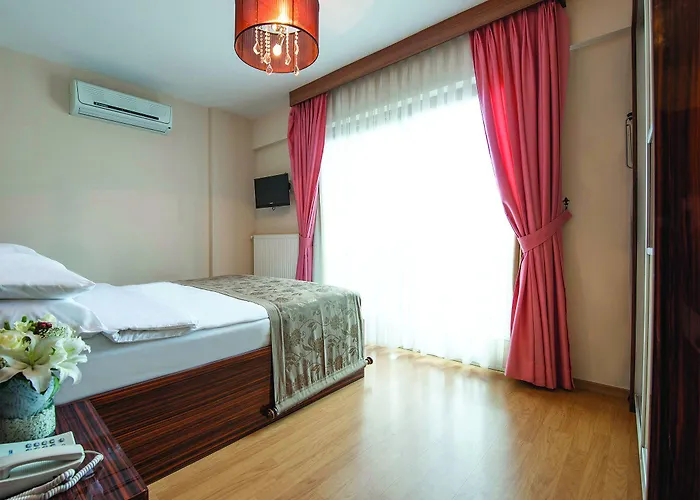 Blueway Aparthotel 3*