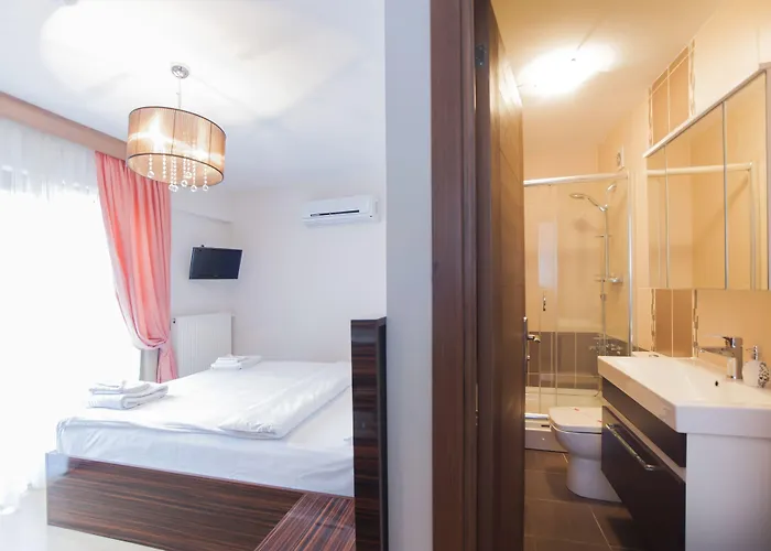 Blueway Aparthotel 3*