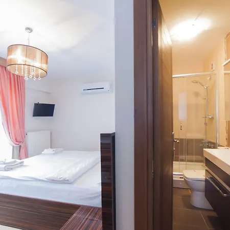 Blueway Aparthotel 3*