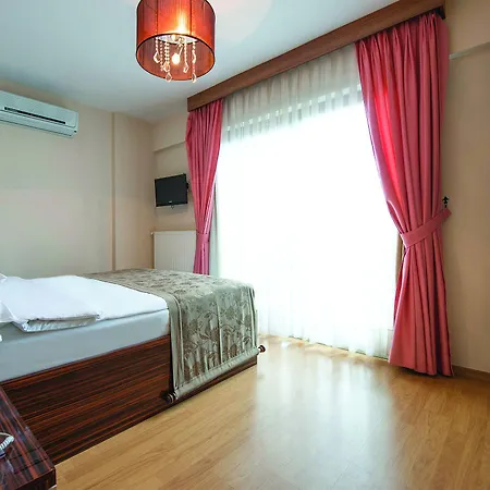 Blueway Aparthotel 3*