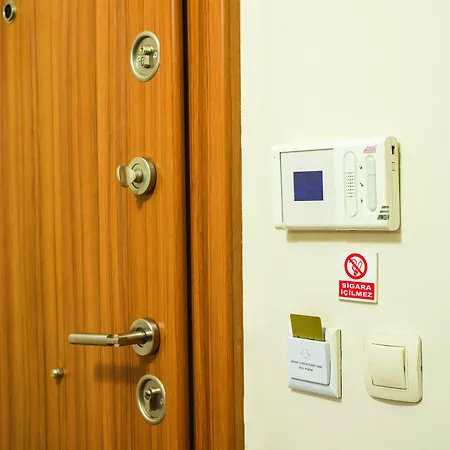 Blueway Aparthotel 3*